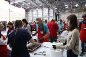 Roll Call Fort Worth Volunteers prepare meals to serve veterans April 2023